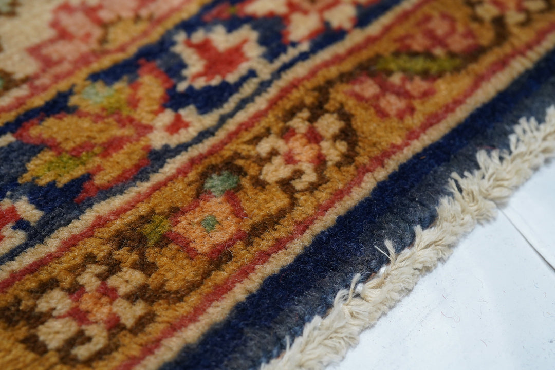 Vintage Turkish Rug 5'3'' x 7'8''