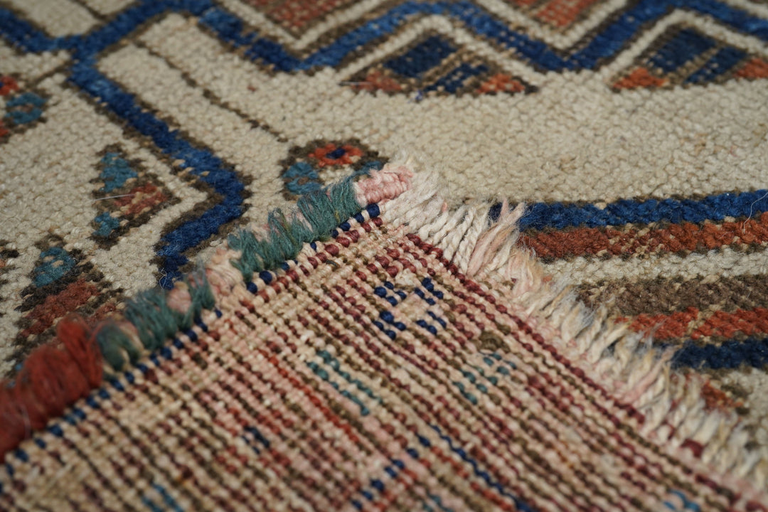 Antique NW Bakhshayesh Rug 5'0'' x 6'0''