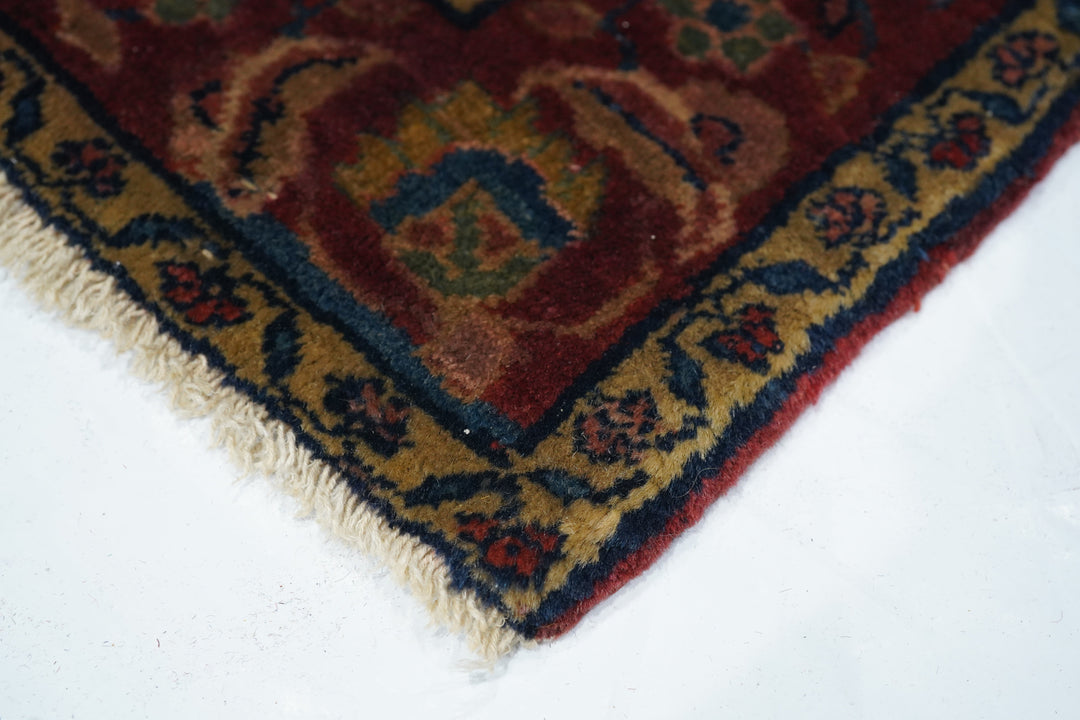 Antique Sarouk Rug 2'7'' x 4'10''