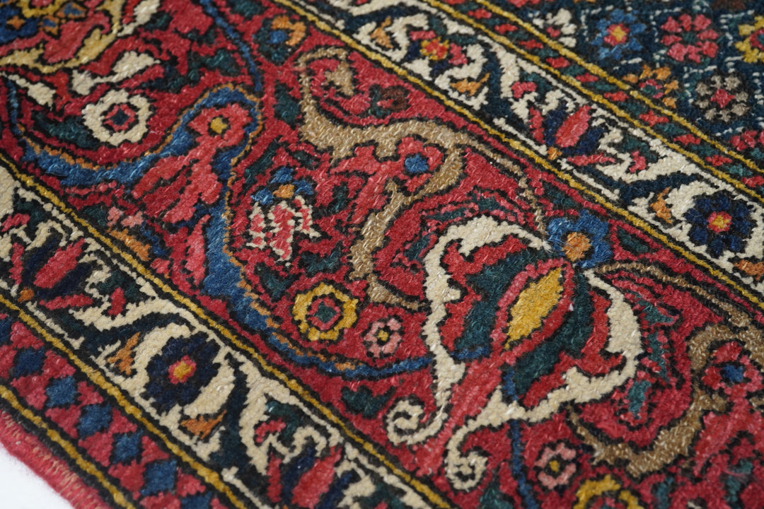 Vintage Bakhtiari Rug 4'9'' x 7'9''