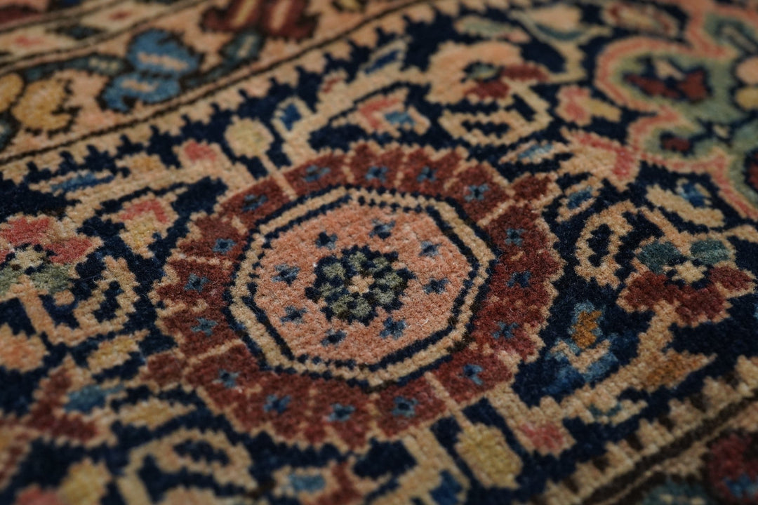 Antique Sarouk Rug 4'2'' x 6'7''