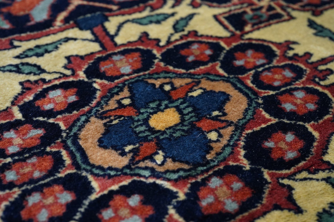 Antique Sarouk Rug 4'6'' x 6'6''