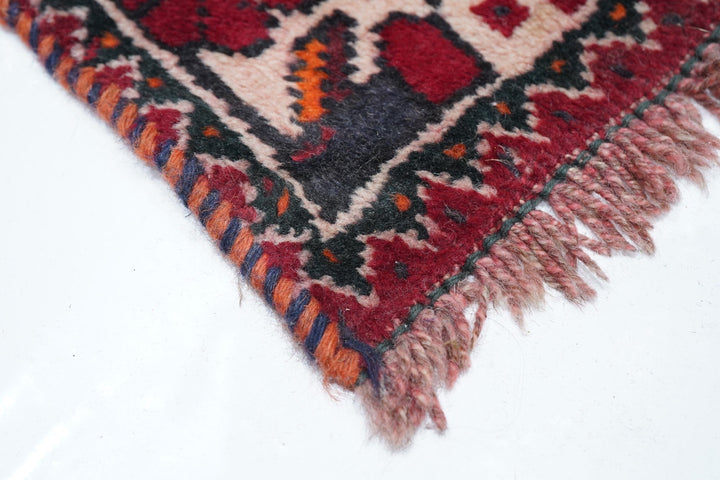 Vintage Shiraz Rug 5'6'' x 7'10''