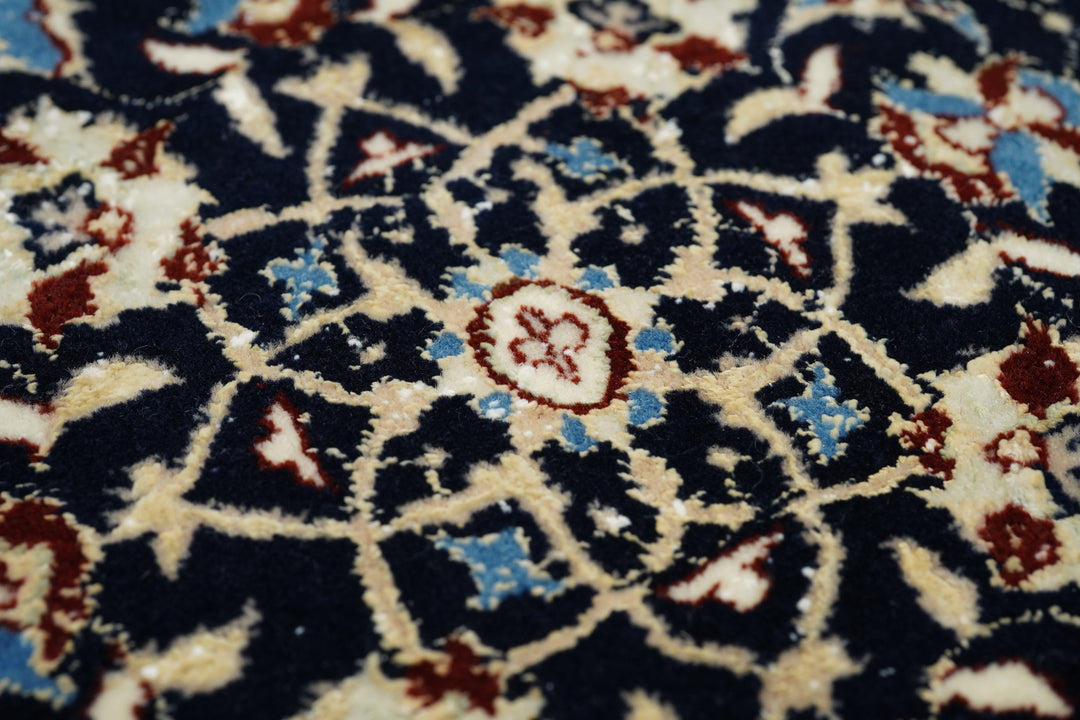 Vintage Nain Rug 4'5'' x 7'11''