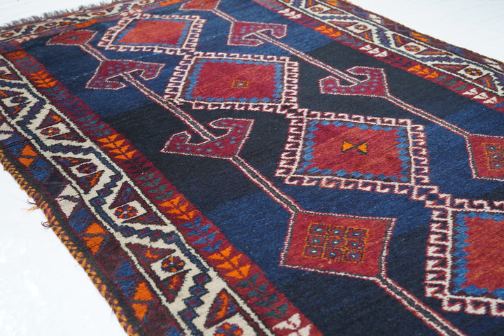 Antique Lori Rug 4'2'' x 8'7''