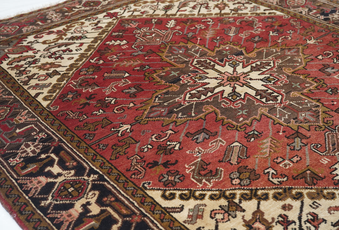 Vintage Heriz Rug 5'2'' x 6'4''