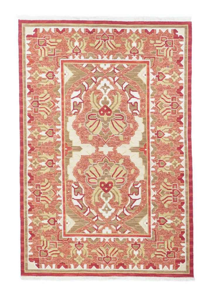 Sumak Rug 4' x 5'11''