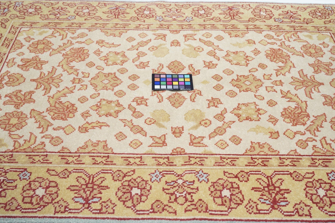 Oushak Rug 4'0" x 6'0"