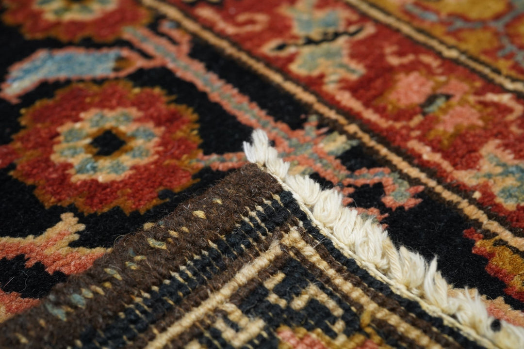 Bakhshayesh Rug 4'1'' x 5'10''