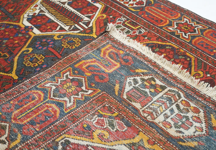 Vintage Bakhtiari Rug 4'8'' x 6'8''