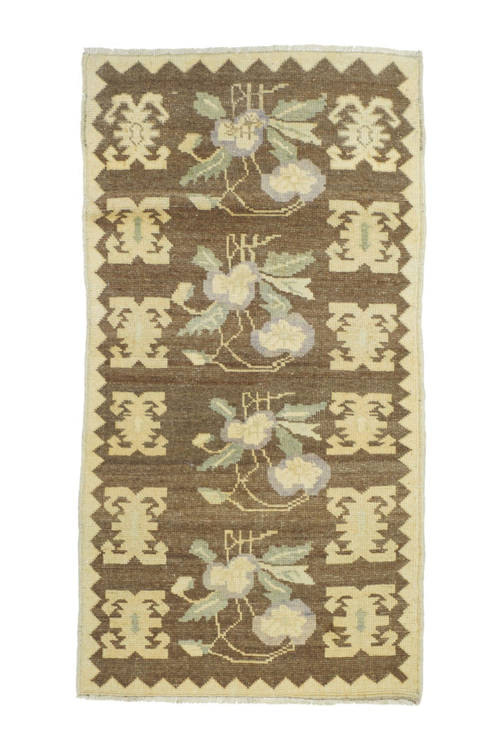 Oushak Rug 2'6'' x 8'