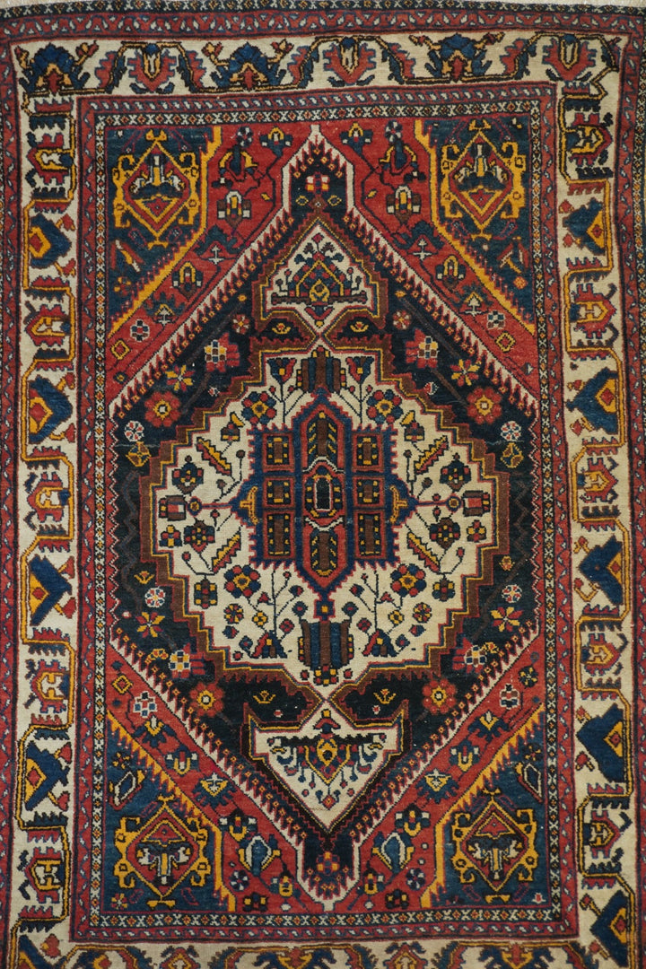 Antique Bakhtiari Rug 4'6'' x 6'9''