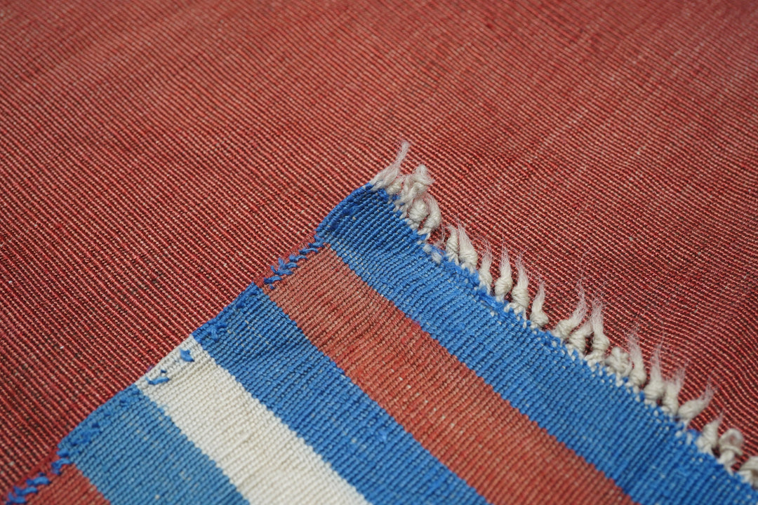 Vintage Kilim Rug 3'10'' x 5'6''