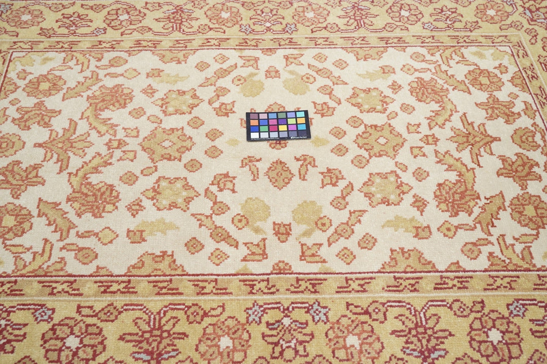 Oushak Rug 4'1'' x 6'1''