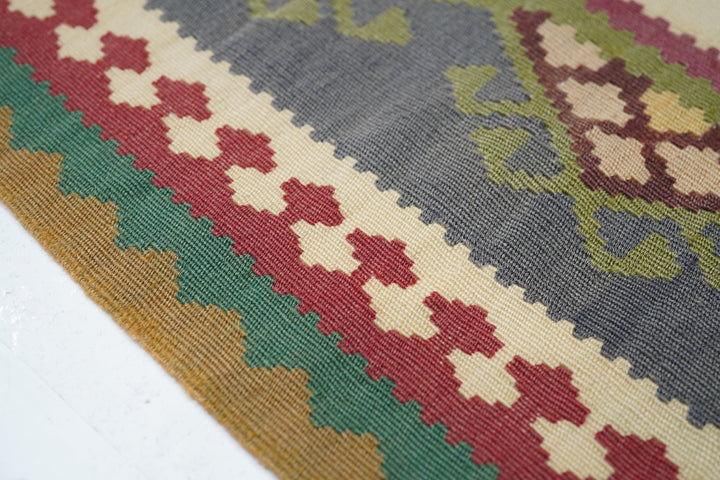 Vintage Kilim Rug 3'10'' x 6'2''