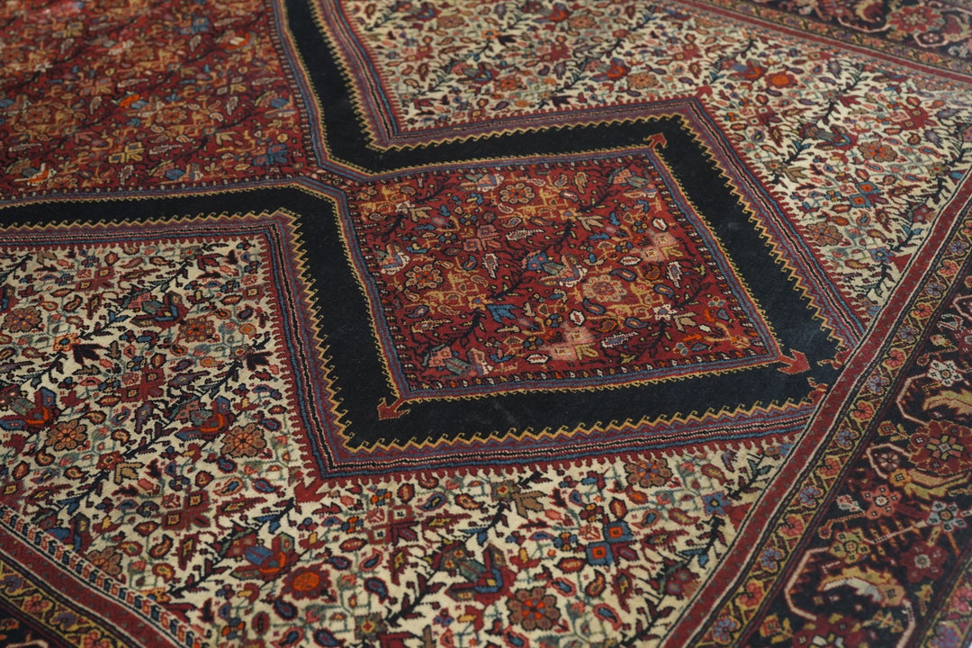 Antique Sarouk Rug 4'2'' x 6'9''