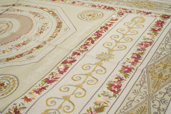 French Aubusson Design Rug 6'0" x 9'0"