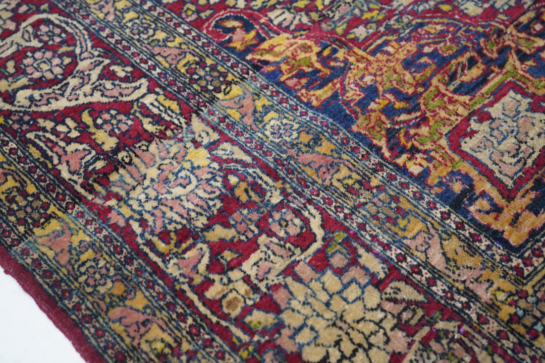 Antique Isfahan Rug 4'5'' x 7'0''