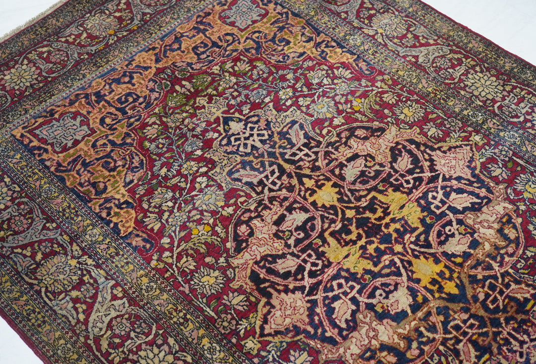 Antique Isfahan Rug 4'5'' x 7'0''