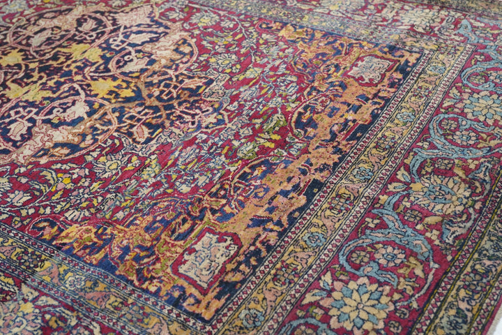 Antique Isfahan Rug 4'5'' x 7'0''