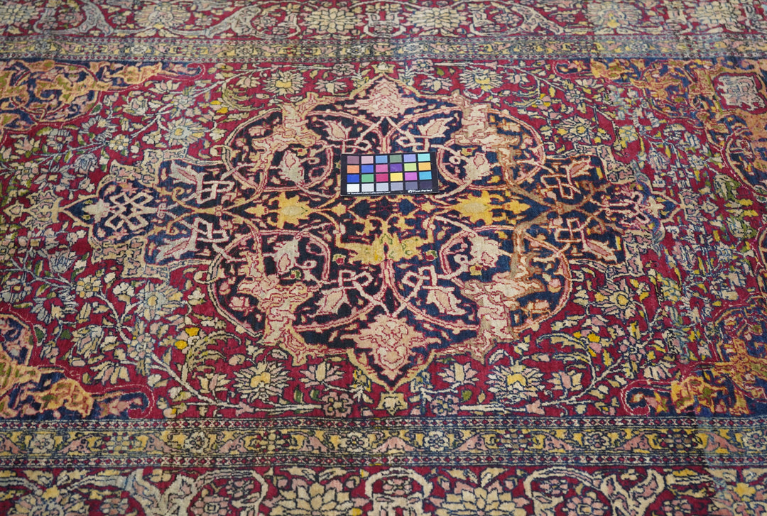 Antique Isfahan Rug 4'5'' x 7'0''