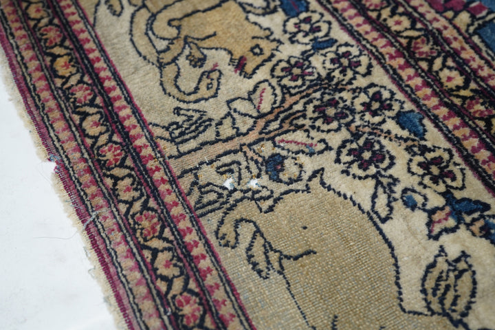 Antique Isfahan Rug 4'4'' x 6'9''