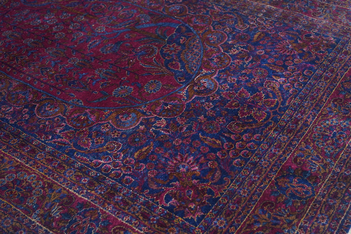 Antique Kashan Rug 4'2'' x 7'0''