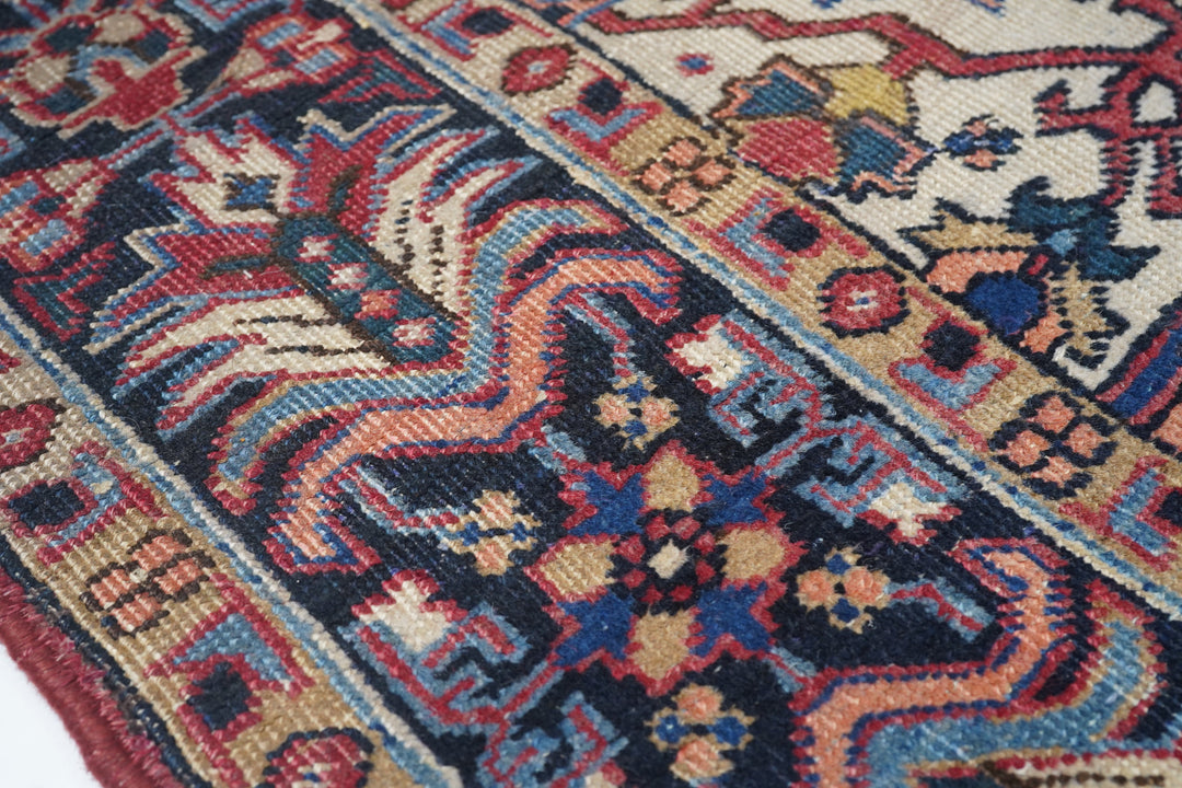 Vintage Heriz Rug 5'7'' x 6'5''