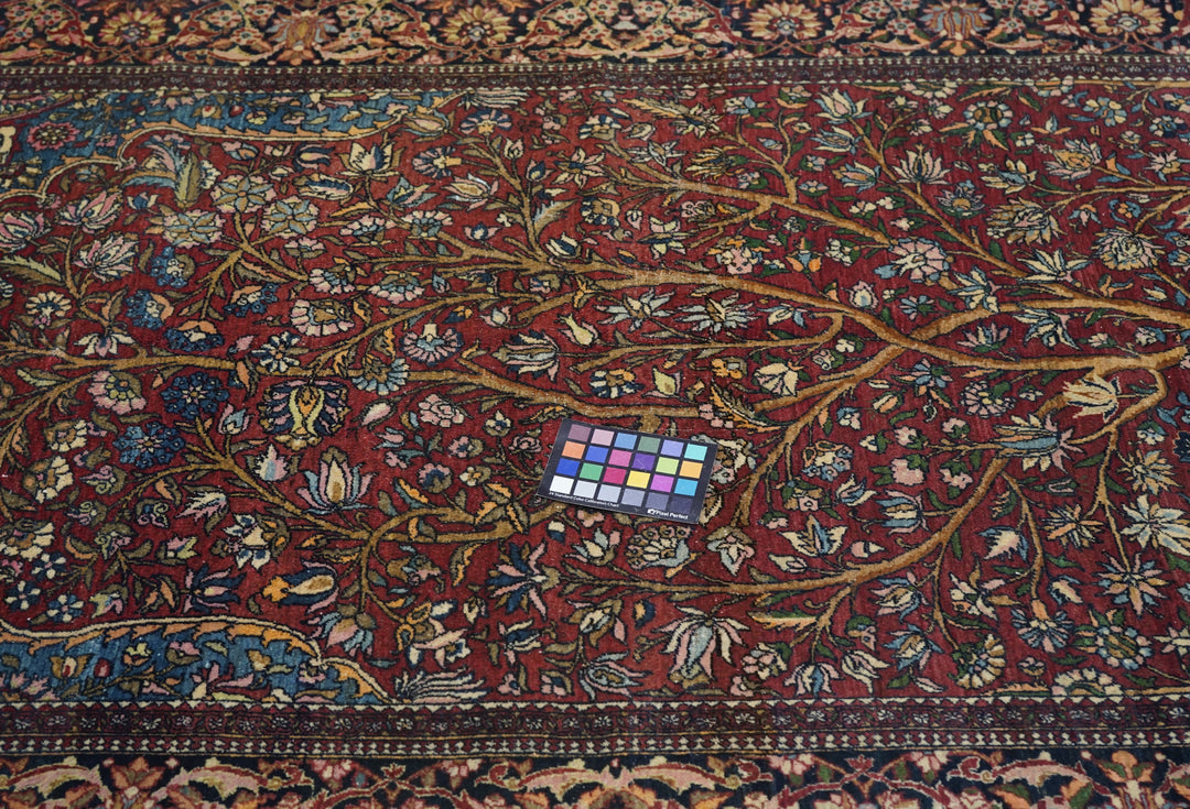 Antique Isfahan Rug 4'7'' x 7'1''