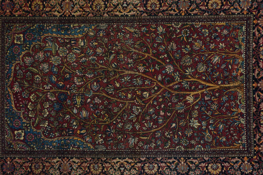 Antique Isfahan Rug 4'7'' x 7'1''