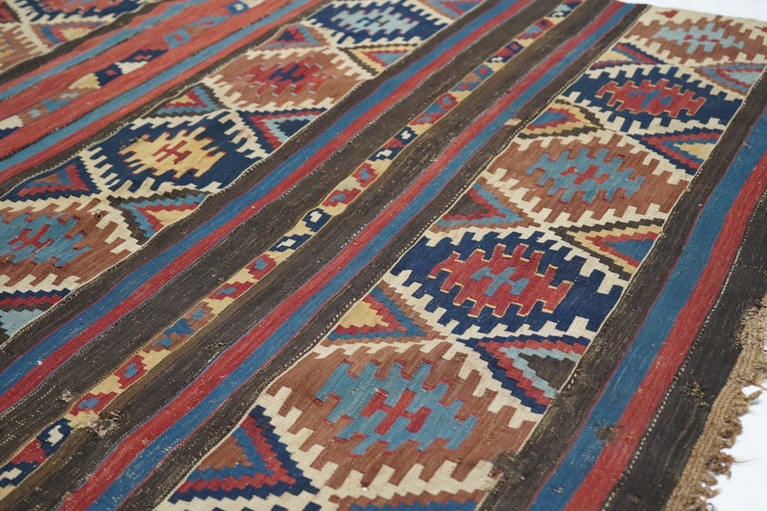 Antique Kilim Rug 5'9'' x 10'5''