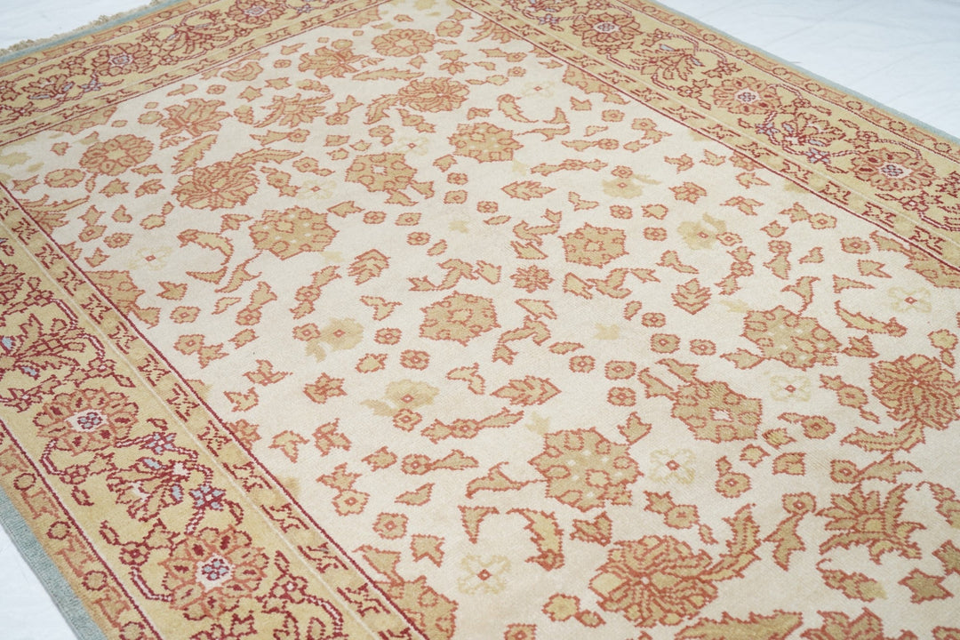 Oushak Rug 6'0" x 9'0"