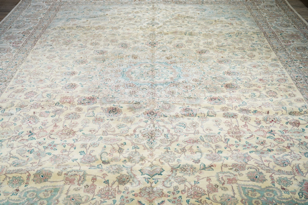 Fine Vintage  Persian Kashan Rug 11'6'' x 17'10''