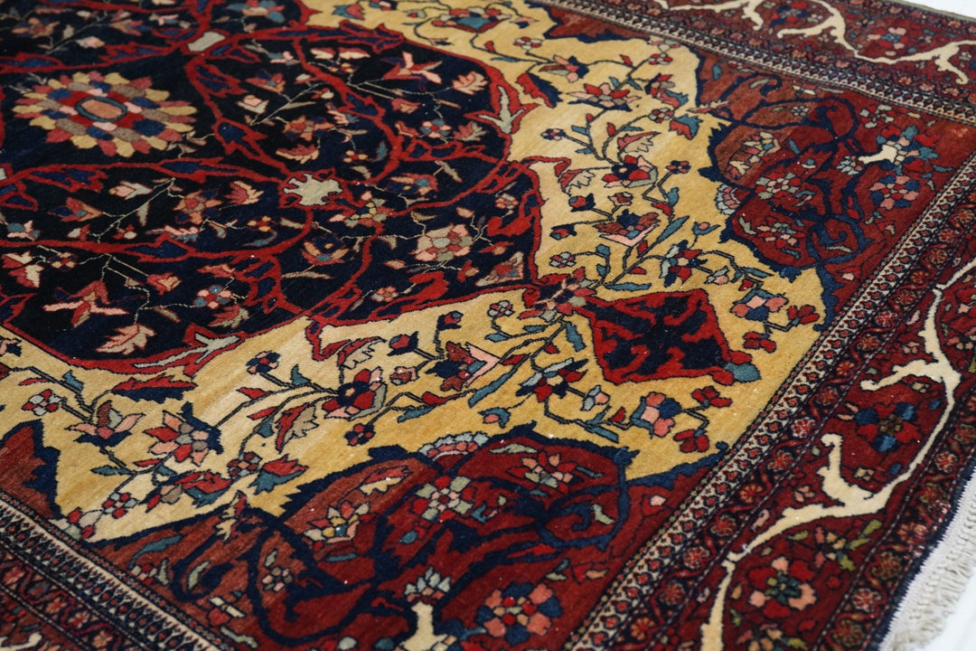 Antique Farahan Sarouk Rug 4'3'' x 6'8''