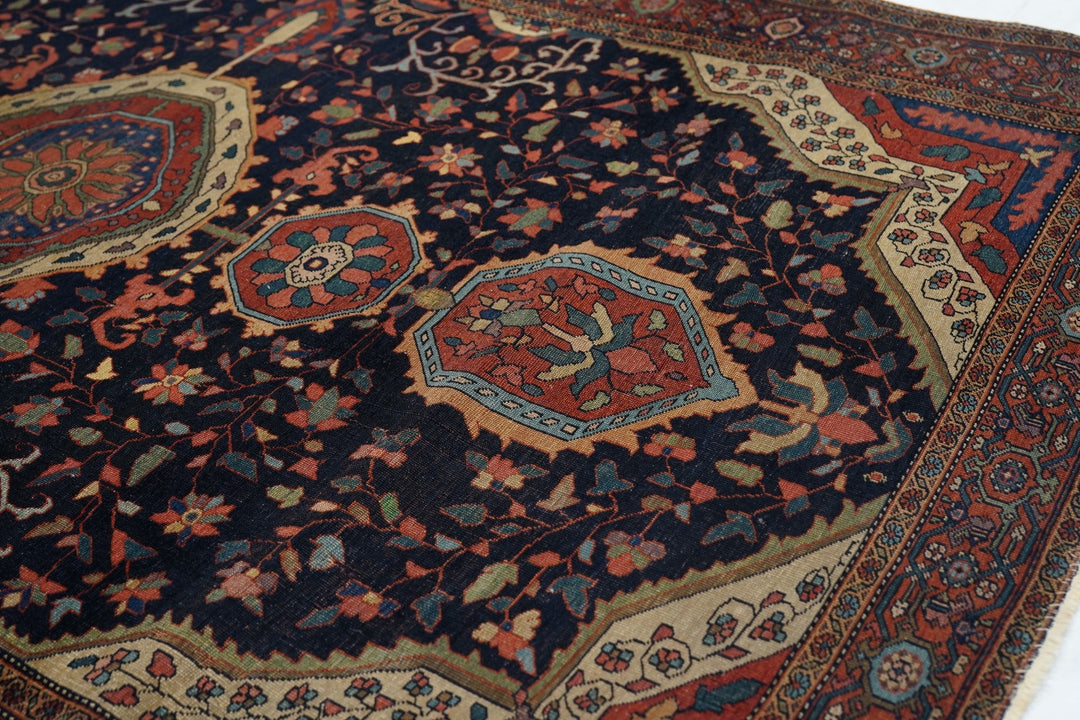 Antique Farahan Sarouk Rug 4'0'' x 6'4''