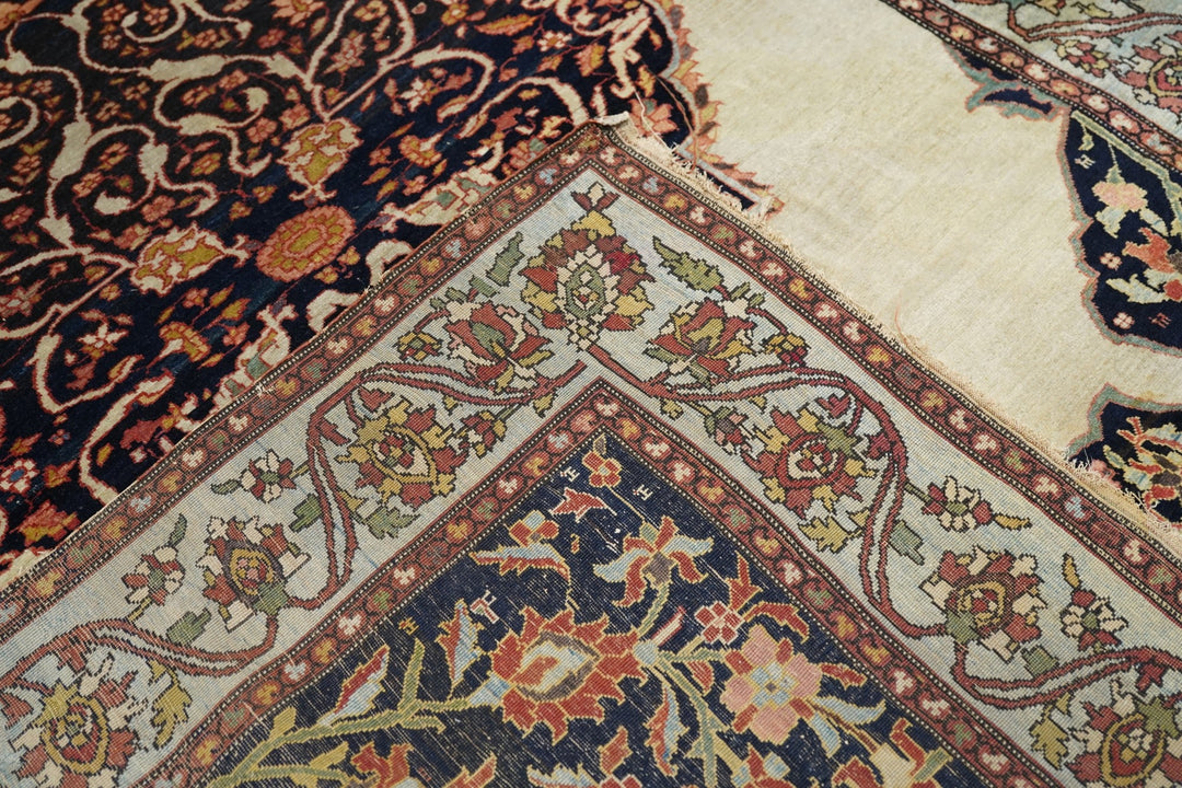 Antique Sarouk Rug 4'2'' x 5'10''