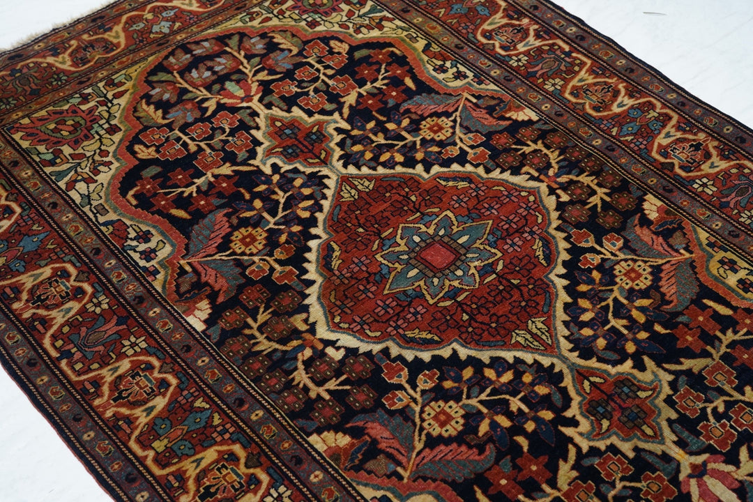 Antique Farahan Sarouk Rug 4'5'' x 6'8''