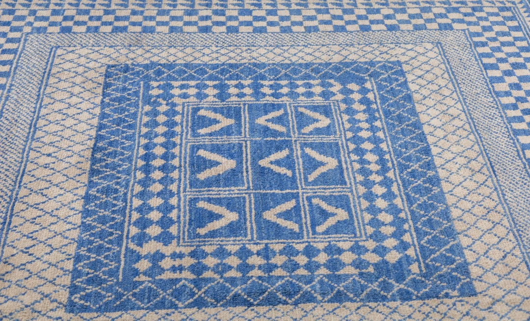 Vintage Moroccan Rug 6'10'' x 8'4''