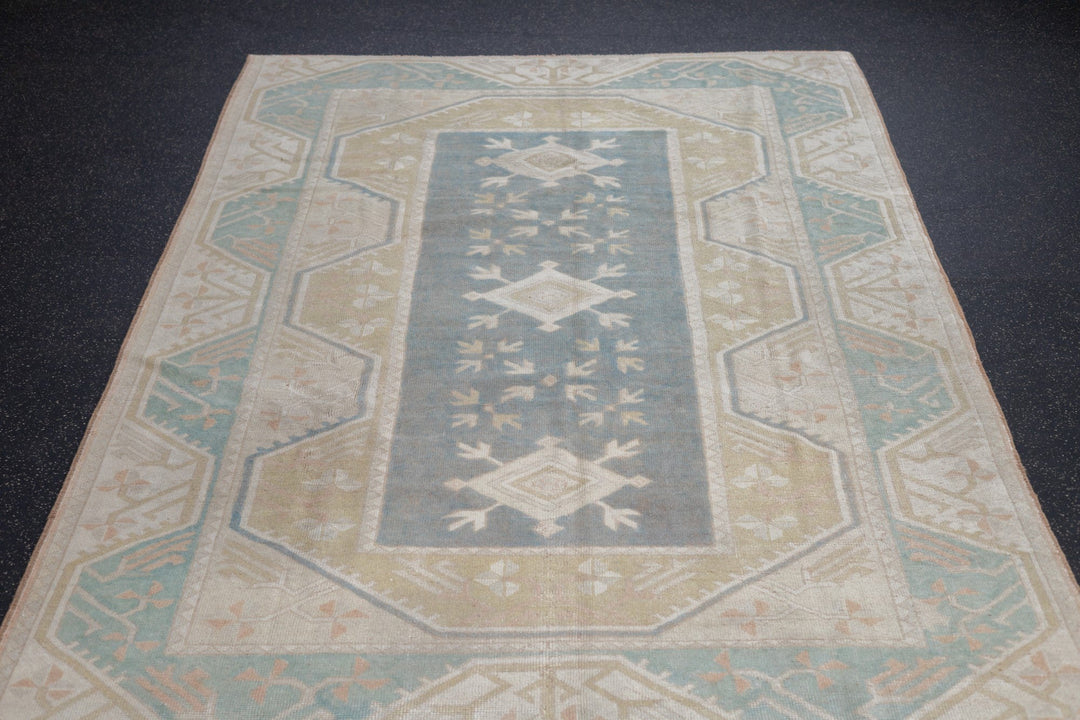 Oushak Rug 5'3'' x 7'11''