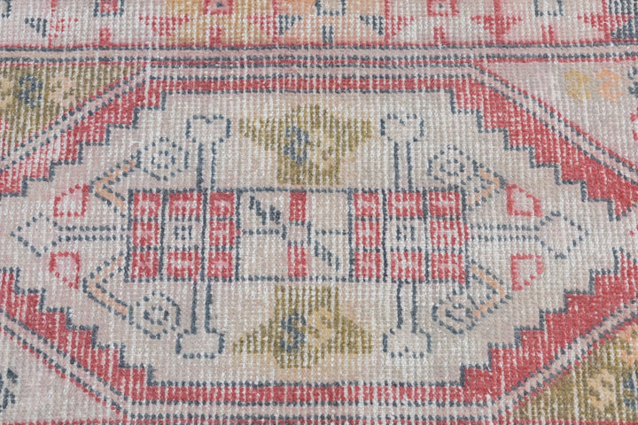 Oushak Rug 2'5'' x 3'9''