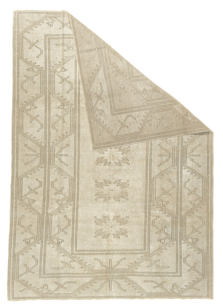 Oushak Rug 6'7'' x 9'5''